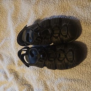 Clarks Sandal New Never worn